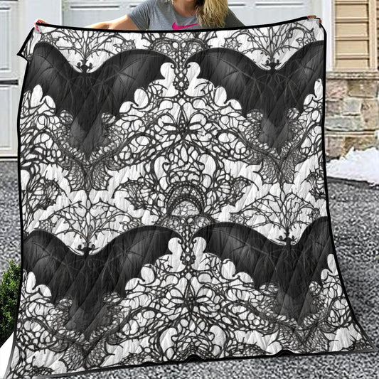 Lightweight & Breathable Quilt With Edge-wrapping Strips