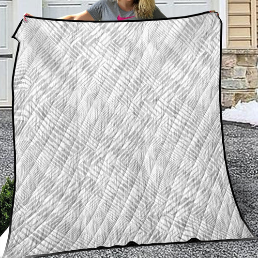 Lightweight & Breathable Quilt With Edge-wrapping Strips