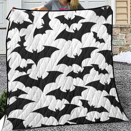 Lightweight & Breathable Quilt With Edge-wrapping Strips