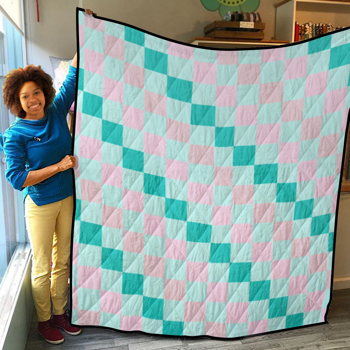 Lightweight & Breathable Quilt With Edge-wrapping Strips