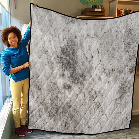 Lightweight & Breathable Quilt With Edge-wrapping Strips