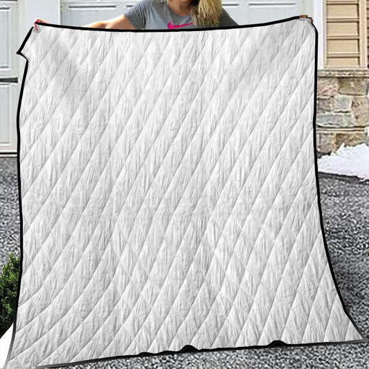 Lightweight & Breathable Quilt With Edge-wrapping Strips